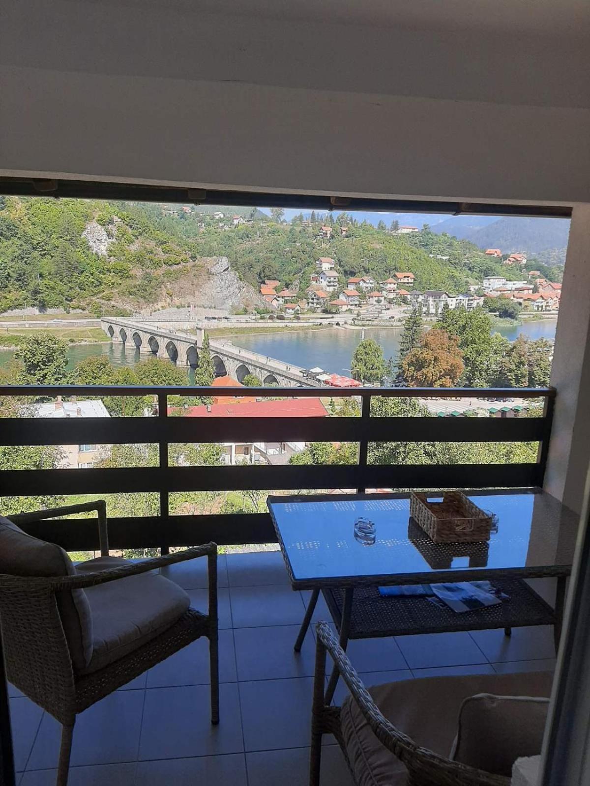 Apartman Dan & Noc Višegrad Cameră foto